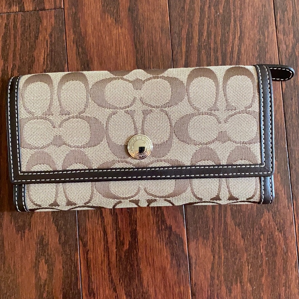 Coach wallet